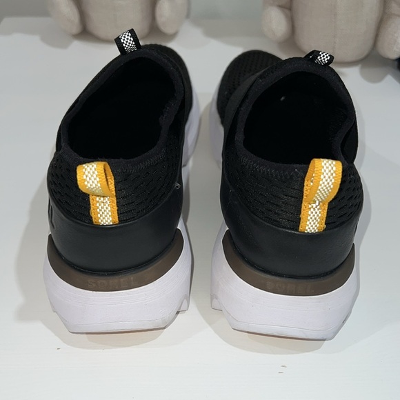 Sorel Kinetic Impact Sneakers - Stylish and Lightweight, Size 9.5 - Picture 6 of 12